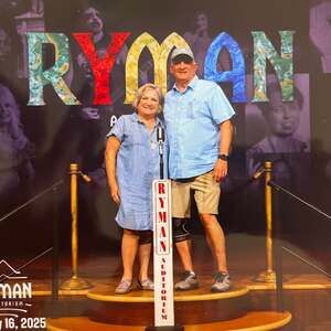 Meet your Posher, Begee